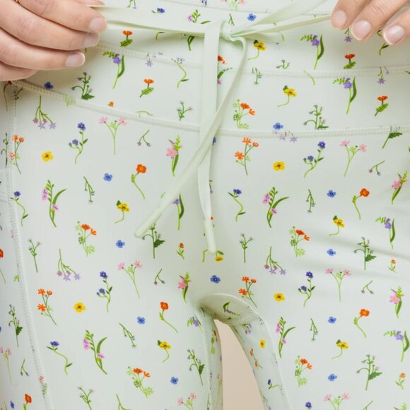 Popflex Cargo Leggings with Pockets - Picture 2 of 6